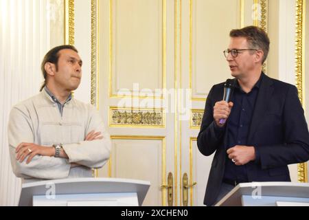 Vladimir Jurowski Bayerische Staatsoper Generalmusik Direktor Markus Blume Kunstminister Muenchen 17.06.2024 Bayerische Staatsoper Pressekonferenz-Personelle Weichenstellung Muenchen *** Vladimir Jurowski Opéra d'État bavarois Directeur général de la musique Markus Blume Ministre des Arts Munich 17 06 2024 Conférence de presse de l'Opéra d'État bavarois établissement du cours Munich Banque D'Images