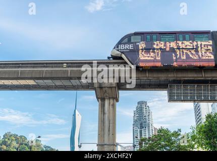 Kuala Lumpur, Malaisie 20 avril 2023 : Un réseau de transport intégré moderne et efficace, le système de métro rapide de Klang Valley, les vents parient sans effort Banque D'Images