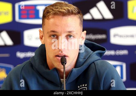 Iserlohn, Allemagne. 17 juin 2024. Davide Frattesi lors de la conférence de presse à Casa Italia le 17 juin 2024 à Iserlohn, Allemagne . Crédit : Marco Canoniero/Alamy Live News Banque D'Images