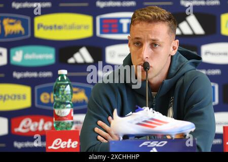 Iserlohn, Allemagne. 17 juin 2024. Davide Frattesi lors de la conférence de presse à Casa Italia le 17 juin 2024 à Iserlohn, Allemagne . Crédit : Marco Canoniero/Alamy Live News Banque D'Images