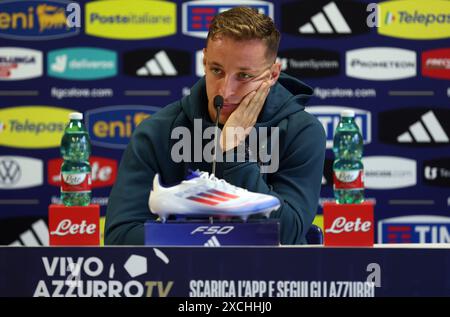 Iserlohn, Allemagne. 17 juin 2024. Davide Frattesi lors de la conférence de presse à Casa Italia le 17 juin 2024 à Iserlohn, Allemagne . Crédit : Marco Canoniero/Alamy Live News Banque D'Images