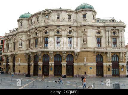 Le théâtre Arriaga a ouvert ses portes en 1890, du nom de Juan Crisóstomo Arriaga, connu sous le nom espagnol Mozart Plaza Arriaga Bilbao pays Basque Espagne Banque D'Images