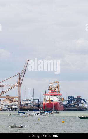 R.R.S. Sir David Attenborough accoste à Parkstone Quay Essex. Banque D'Images