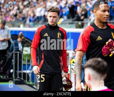Maxim Peter M. de Cuyper (Belgien #25) GER, Belgium (bel) v. Slovakia (SVK), Fussball Europameisterschaft, UEFA EURO 2024, Gruppe E, 1. Spieltag, 17.06.2024 LA RÉGLEMENTATION DFB/DFL INTERDIT TOUTE UTILISATION DE PHOTOGRAPHIES COMME SÉQUENCES D'IMAGES ET/OU QUASI-VIDÉO Foto : Eibner-Pressefoto/Roger Buerke Banque D'Images