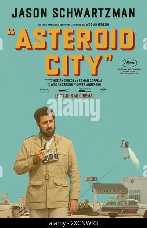 Asteroid City année : 2023 USA réalisateur : Wes Anderson Jason Schwartzman affiche française Banque D'Images