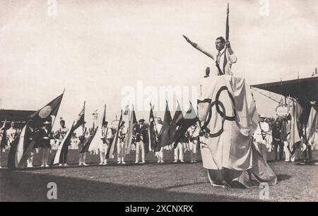 L’athlète français Géo André prête serment olympique lors de la cérémonie d’ouverture des Jeux olympiques d’été de 1924 à Paris. Banque D'Images