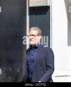 Londres, Royaume-Uni. 18 juin 2024. Sir Keir Starmer quitte Global Radio Studios après avoir été sur Nick Ferrari de LBC à l'émission Breakfast Credit : Richard Lincoln/Alamy Live News Banque D'Images