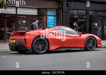 Ferrari 488 GTB S-A en Rouge Banque D'Images