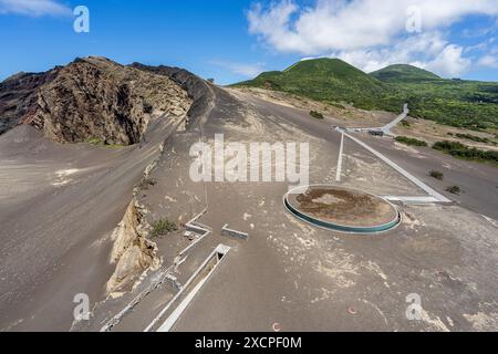 Zone aride du volcan capelinhos, île de Faial dans l'archipel des Açores. Banque D'Images