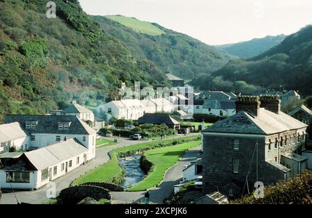 BIBLIOTHÈQUE DE VOYAGE D'UN OCÉAN À L'AUTRE - GÉRÉE PAR PPL PHOTO AGENCY - COPYRIGHT RÉSERVÉ *** LOCAL CAPTION *** BOSCASTLE, CORNWALL. Banque D'Images