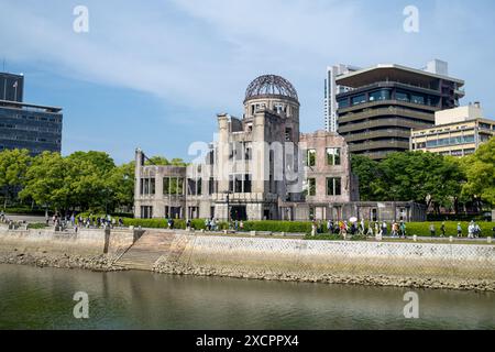 Dôme de bombe atomique ou dôme de bombe A (Genbaku Dome-Mae) à Hiroshima au Japon Banque D'Images