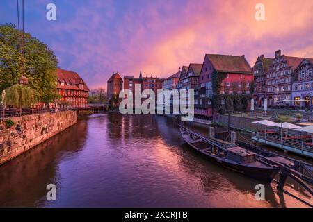 Belle vue sur le célèbre marché du quartier de Lüneburg Banque D'Images