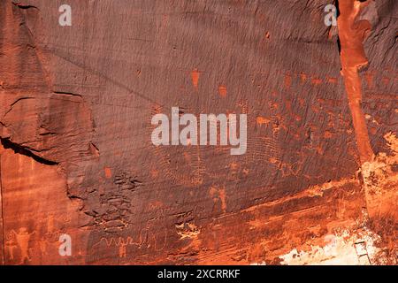 «Pétroglyphes sur la route 279 près de Moab, Utah Banque D'Images