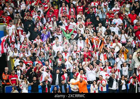 Dortmund - fans de Géorgie lors du match du groupe F de l'UEFA EURO 2024 entre la Turquie et la Géorgie au signal Iduna Park le 18 juin 2024 à Dortmund, Allemagne. ANP | Hollandse Hoogte | Gerrit van Keulen Banque D'Images