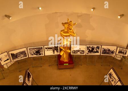 Détail de l'intérieur du célèbre Musée des femmes vietnamiennes, Bảo tàng Phụ nữ Việt Nam. Insaisissable, ouvrant les yeux, intéressant, unique, impression Banque D'Images