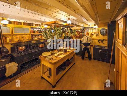 La cuisine sur la SS Grande-Bretagne, Bristol, Angleterre, Royaume-Uni Banque D'Images