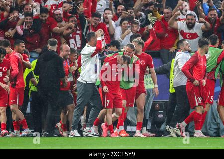 Turquie Akturkoglu, Kerem Left Winger Galatasaray marque un BUT 3-1 et célèbre lors du match Turquie - Géorgie, UEFA Euro 2024 Round 1 Groupe F au BVB Stadion, Dortmund, Allemagne le 18 juin 2024 Banque D'Images