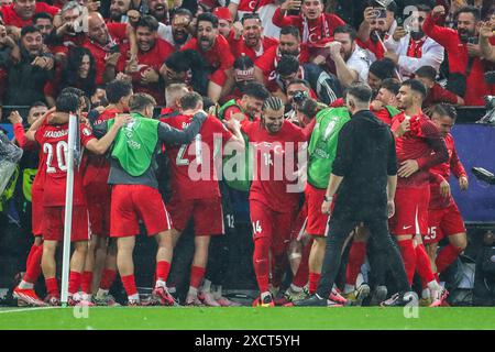 Turquie Akturkoglu, Kerem Left Winger Galatasaray marque un BUT 3-1 et célèbre lors du match Turquie - Géorgie, UEFA Euro 2024 Round 1 Groupe F au BVB Stadion, Dortmund, Allemagne le 18 juin 2024 Banque D'Images