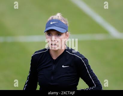 18 juin 2024 ; Edgbaston Priory Club, Birmingham, Angleterre : Rothesay Tennis Classic Birmingham, jour 2 ; Katie Boulter (GBR) dans son match en simple féminin contre Anhelina Kalinina (UKR) Banque D'Images