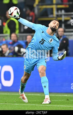 Giorgi Mamardashvili (25 ans) de Géorgie photographié lors d'un match de football entre les équipes nationales de Turquie et de Géorgie lors de la première journée du Groupe F dans la phase de groupes du tournoi UEFA Euro 2024 , le mardi 18 juin 2024 à Dortmund , Allemagne . PHOTO SPORTPIX | David Catry Banque D'Images