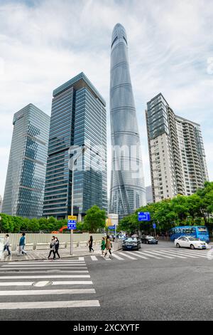 Shanghai, Chine - 31 octobre 2015 : vue de la tour de Shanghai dans le nouveau quartier de Pudong à Shanghai, Chine. Banque D'Images