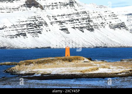 Géographie / voyage, Islande, phare de Vattarnes (1957), Reydarfjoerdur, Austurland, ISLANDE ORIENTALE, AUTORISATION-DROITS-SUPPLÉMENTAIRE-INFO-NON-DISPONIBLE Banque D'Images