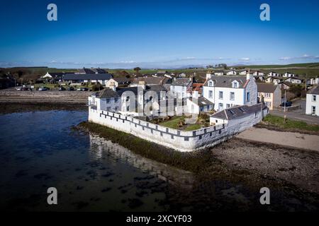 CAPITAINE JARDIN / MAISON DANS L'ÎLE DE WHITHORN, DUMFRIES ET JARDIN. ÉCOSSE. Banque D'Images