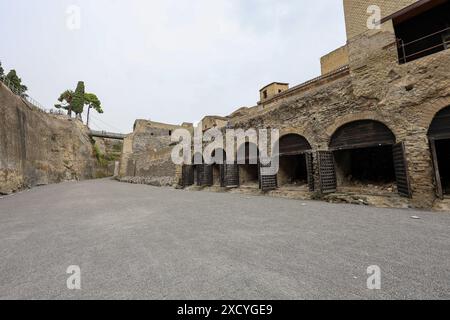 Ercolano, Italie, 19 juin 2024. Une vue de l'ancienne plage à l'intérieur des fouilles archéologiques d'Herculanum, ouvert au public pour la première fois. Banque D'Images