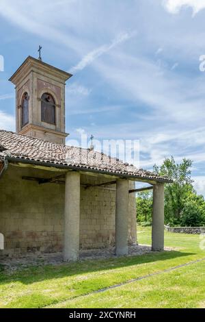 Un aperçu de l'ancien sanctuaire de la Beata Vergine della Consolazione de Montovolo, Grizzana Morandi, Bologne, Italie Banque D'Images