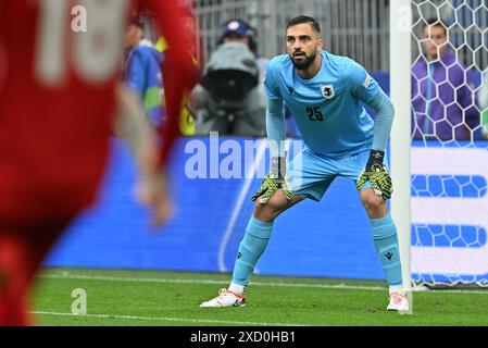 Dortmund, Allemagne. 18 juin 2024. Giorgi Mamardashvili (25 ans) de Géorgie photographié lors d'un match de football entre les équipes nationales de Turquie et de Géorgie lors de la première journée du Groupe F dans la phase de groupes du tournoi UEFA Euro 2024, le mercredi 18 juin 2024 à Dortmund, Allemagne . Crédit : Sportpix/Alamy Live News Banque D'Images