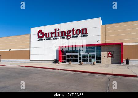 Houston, Texas, États-Unis - 13 mars 2022 : un magasin Burlington à Houston, Texas, États-Unis Banque D'Images