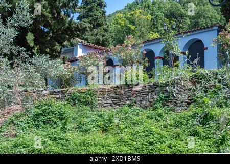 Panorama du village historique d'Ampelakia, Larissa, Thessalie, Grèce Banque D'Images