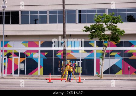 Street Surveyor, Sunset Boulevard, Los Angeles, Californie, États-Unis d'Amérique Banque D'Images