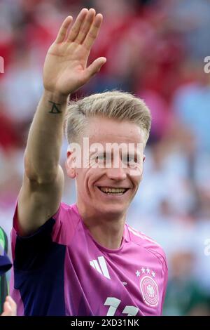 Stuttgart, Allemagne. 19 juin 2024. Chris Fuhrich, Allemand, célèbre la victoire après le match de football UEFA Euro 2024, Groupe A, entre l'Allemagne et la Hongrie le 19 juin 2024 au MHPArena de Stuttgart, Allemagne - photo Jean Catuffe/DPPI crédit : DPPI Media/Alamy Live News Banque D'Images