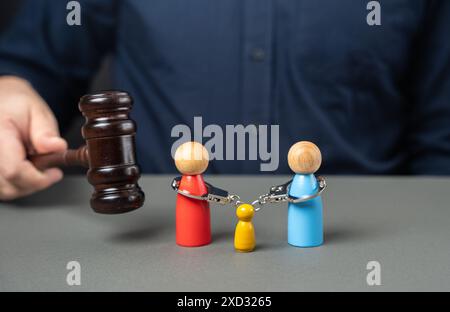Procès pour divorce et garde d'enfant. Problèmes familiaux. Résolution des conflits. Banque D'Images