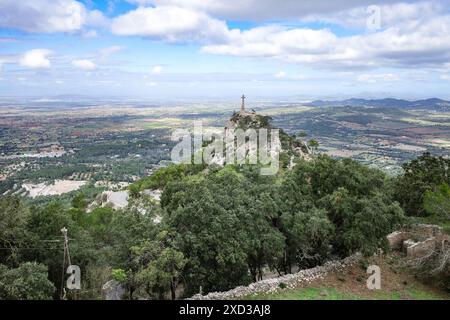 Majorque, Espagne - 13 février 2023 : paysages de l'île de Majorque depuis le Sanctuaire de Sant Salvador Banque D'Images