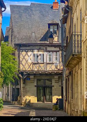 Maison à colombages à Chinon, vallée de la Vienne, France Banque D'Images