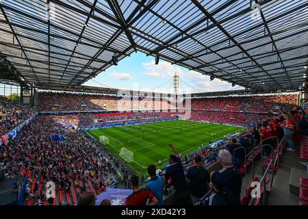 Cologne, Allemagne. 19 juin 2024. RheinEnergieStadion avant un match de foot entre les équipes nationales d'Écosse et de Suisse le 2ème jour de match du Groupe A en phase de groupes du tournoi UEFA Euro 2024, le jeudi 19 juin 2024 à Cologne, Allemagne . Crédit : Sportpix/Alamy Live News Banque D'Images