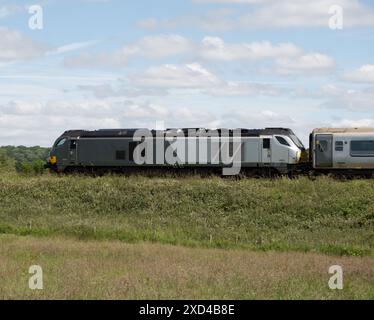 Chiltern Railways classe 68 locomotive diesel n° 68011 à Hatton Bank, Warwickshire, Royaume-Uni Banque D'Images