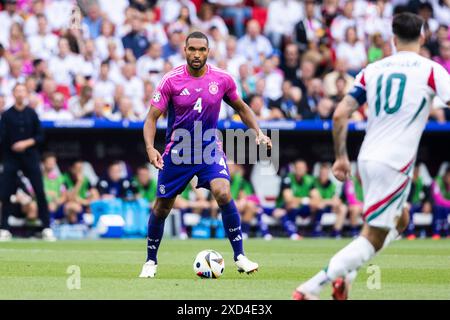 Stuttgart, Allemagne. 19 juin 2024. Stuttgart, MHP Arena, 19.06.2024, l'allemand Jonathan Tah court avec le ballon lors du match Championnat d'Europe UEFA 2024 Allemagne vs Hongrie. Crédit : Mika Volkmann/Alamy Live News Banque D'Images