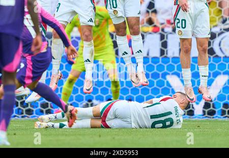 Zsolt Nagy, HUN 18 au coup franc derrière le mur dans le match de la phase de groupes ALLEMAGNE, Hongrie. , . Le 19 juin 2024 à Stuttgart, Allemagne. Photographe : ddp images/STAR-images crédit : ddp Media GmbH/Alamy Live News Banque D'Images