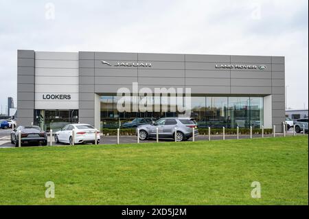 Lookers concessionnaire automobile Jaguar Land Rover, Hillington Business Park, Glasgow, Écosse, Royaume-Uni, Europe Banque D'Images