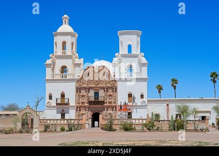 Église San Xavier del bac Mission — Tucson Arizona, avril 2024 Banque D'Images