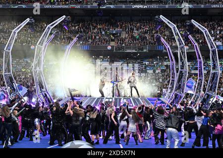 Lenny Kravitz et son groupe donnent un concert d'avant-match avant un match de football entre le Borussia Dortmund allemand et le Real Madrid CF espagnol lors de la finale de l'UEFA Champions League de la saison 2023-24, le dimanche 1er juin 2024 à Londres , Royaume-Uni . PHOTO SPORTPIX | David Catry Banque D'Images