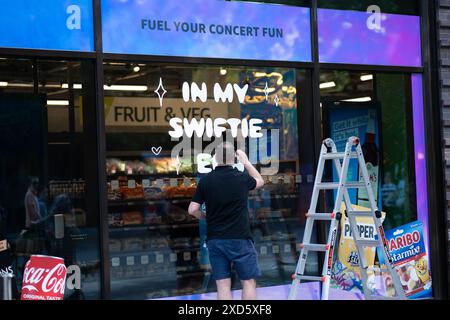 Taylor Swift - Wembley Era Tour préparation du concert - Londres, Royaume-Uni juin 2024 swiftie Banque D'Images