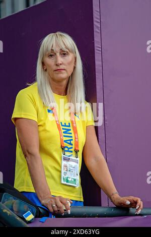 Tetyana Stepanova (Ukraine) entraîneur de Yaroslava Mahuchikh, médaille d'or féminine en saut en hauteur aux Championnats d'Europe d'athlétisme Roma 2024, Rome, Italie Banque D'Images