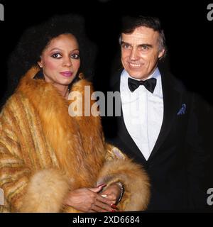 Diana Ross avec Jack Briley, scénariste primé aux Oscars Banque D'Images