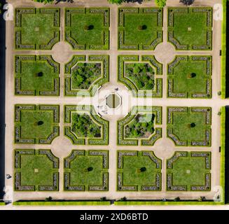 Vue aérienne, Schlosspark Schloss Benrath, Benrath, Düsseldorf, Rhénanie, Rhénanie du Nord-Westphalie, Allemagne, photo aérienne, Parc du château, Château de Benrath, Banque D'Images