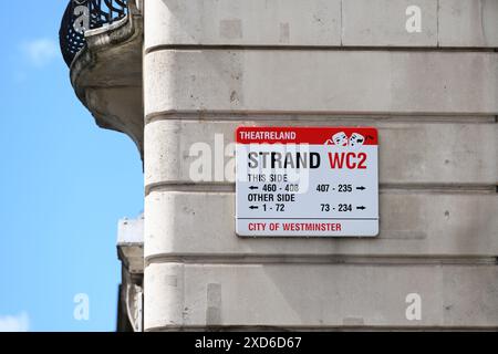 Strand, panneau de rue, Londres, Royaume-Uni. 16 juin 2024 Banque D'Images