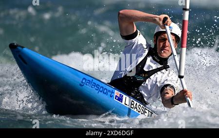 Waltham Cross, Royaume-Uni. 20 juin 2024. Journée des médias en canoë. Lee Valley White Water Centre. Waltham Cross. Lachlan Bassett lors de la journée des médias pré Paris2024 Jeux Olympiques au Lee Valley White Water Centre, Royaume-Uni. Crédit : Sport in Pictures/Alamy Live News Banque D'Images